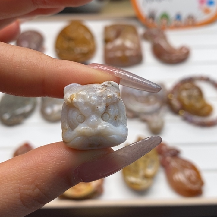 硅化玉吊坠(不含链)未镶嵌舞狮