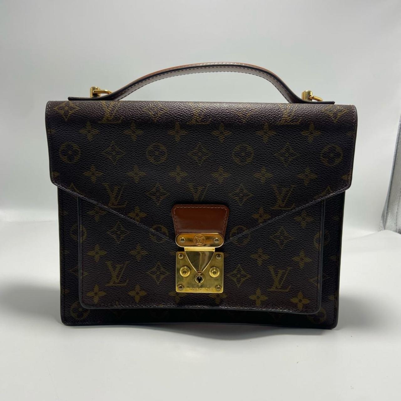 95新 lv斜挎 JM70346