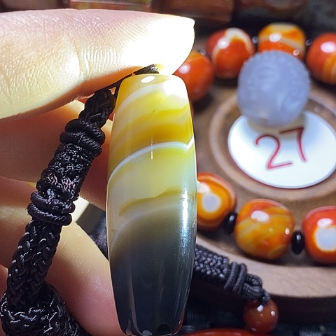 未镶嵌颈饰玛瑙/玉髓用****。