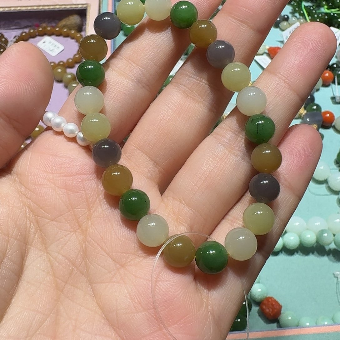 a***i和田玉未镶嵌手串