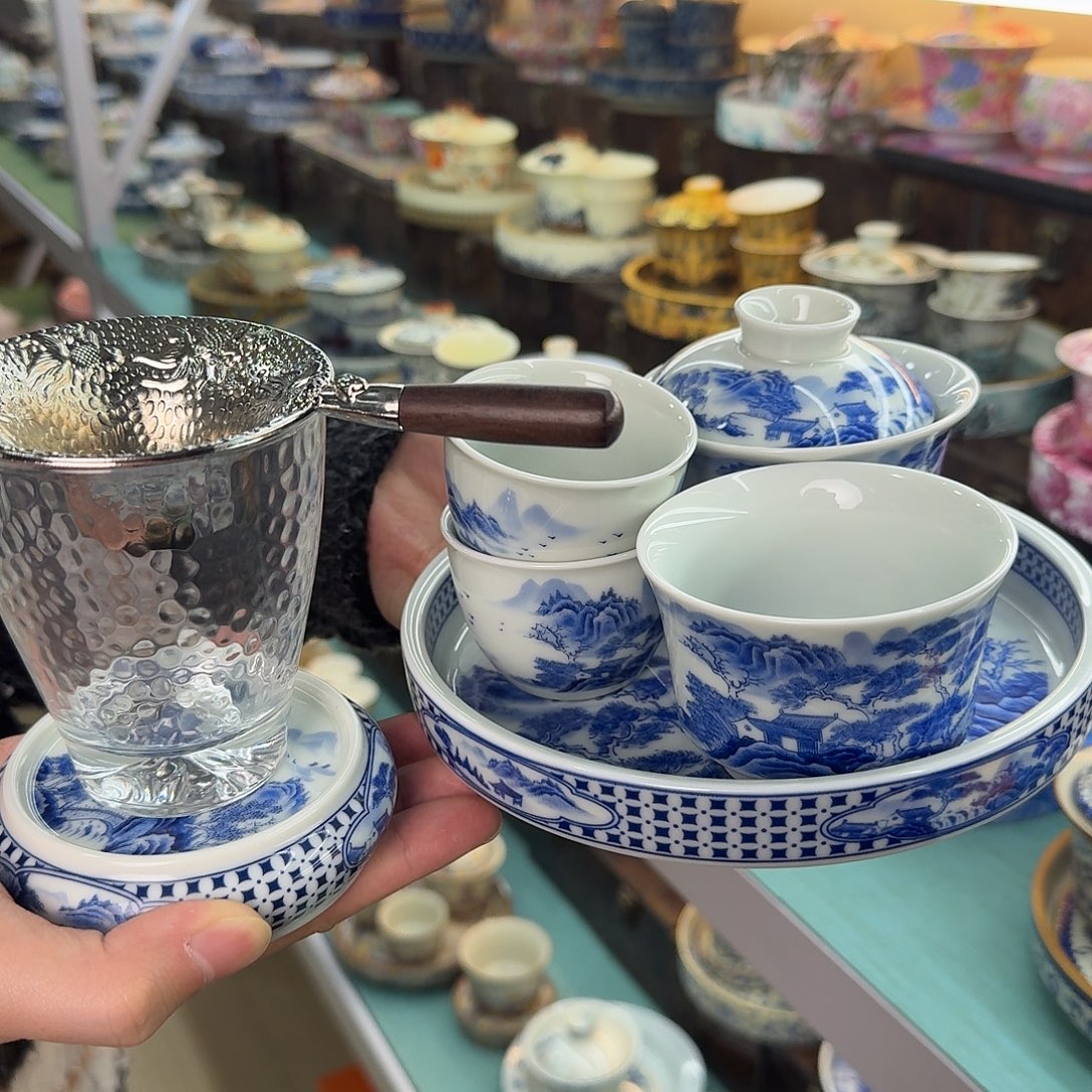 祝我们成为更好的人