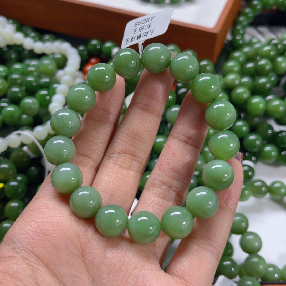 未镶嵌手链和田玉