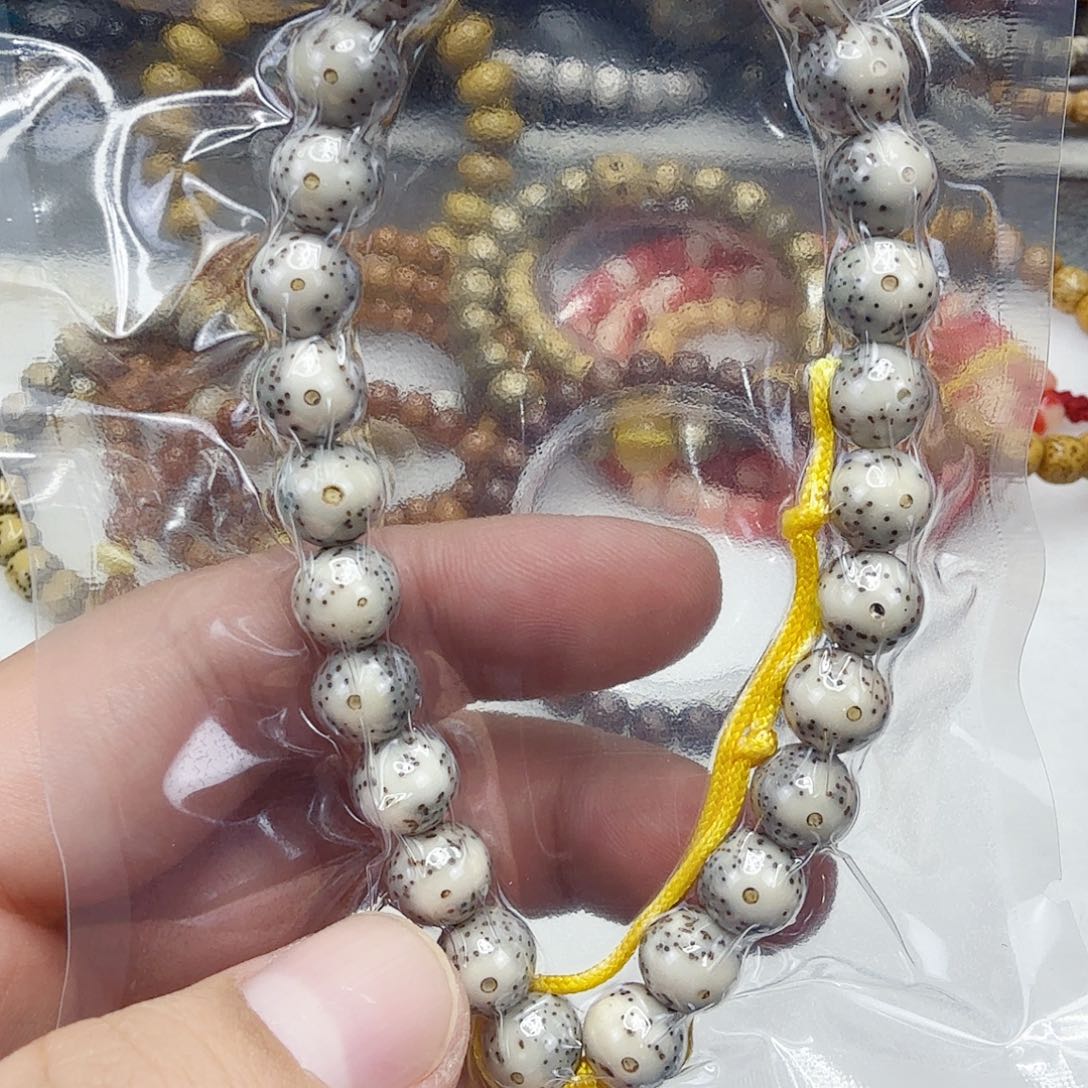星月菩提手串57殿堂卡姿兰大眼睛星月菩提0.9圆手持