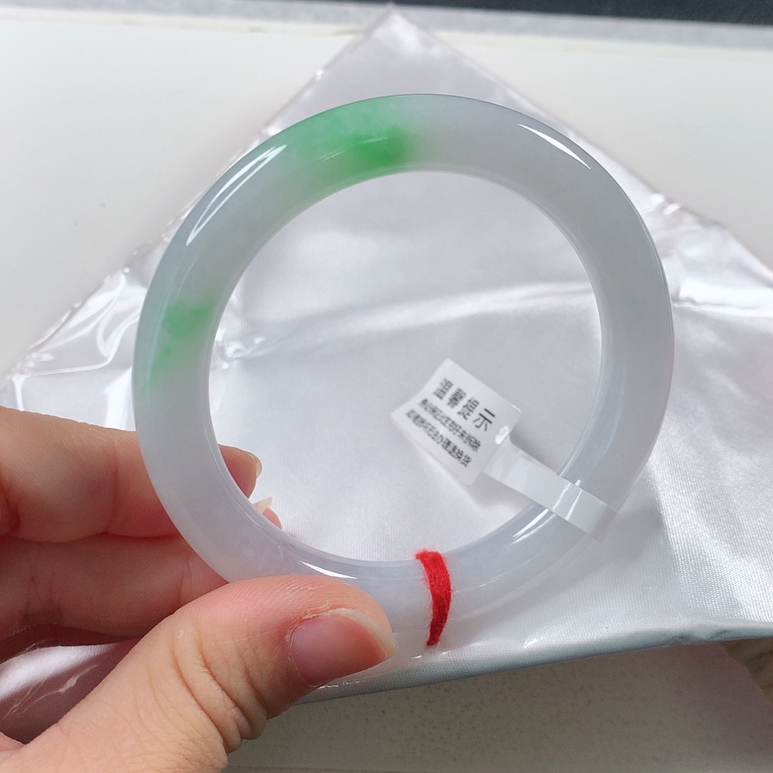 翡翠手镯（圆镯）未镶嵌⑧⑧