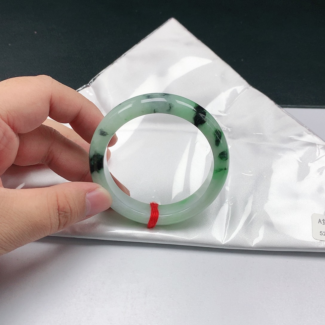 翡翠手镯未镶嵌翡翠039