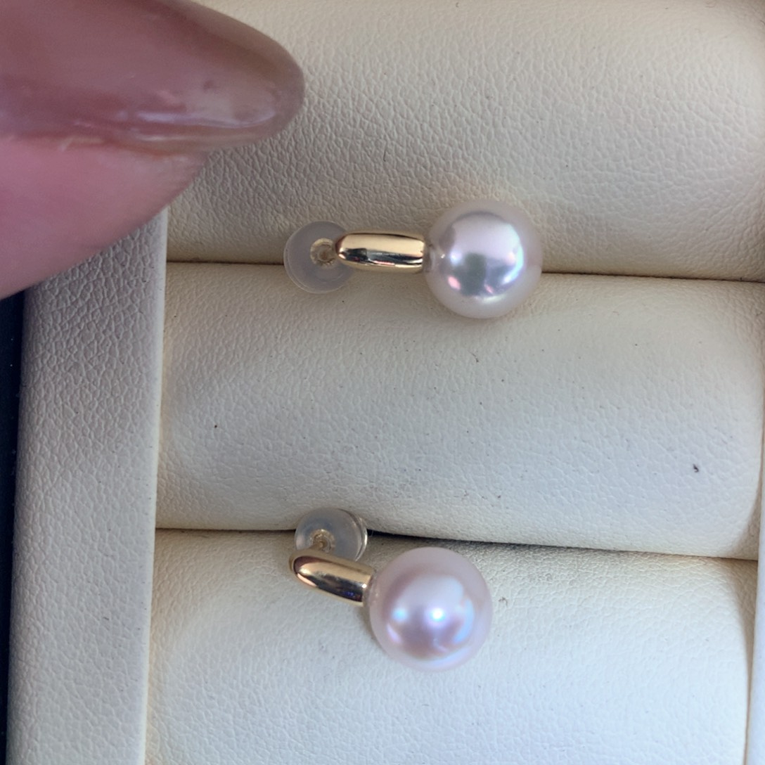 18K金镶嵌海水珍珠耳饰