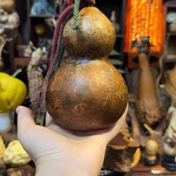 嘉***洋大叶紫檀（黑酸枝木类）花皮葫芦摆件….