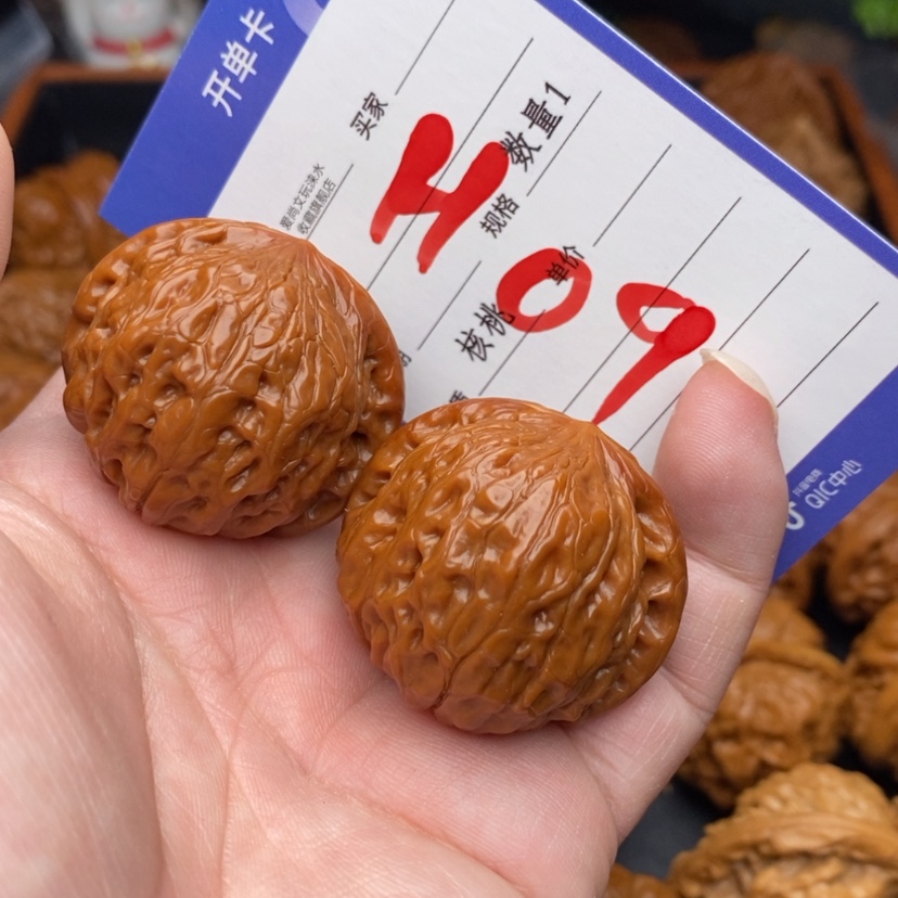 【闪购商品】文玩核桃把件铁锤妹妹momoo 