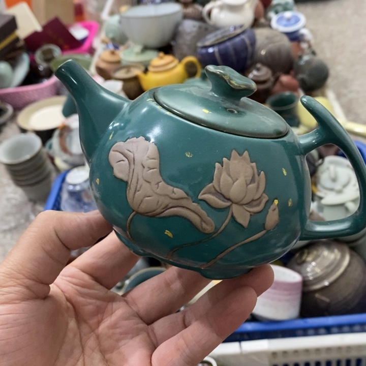 陶瓷艺术品及陶瓷壶