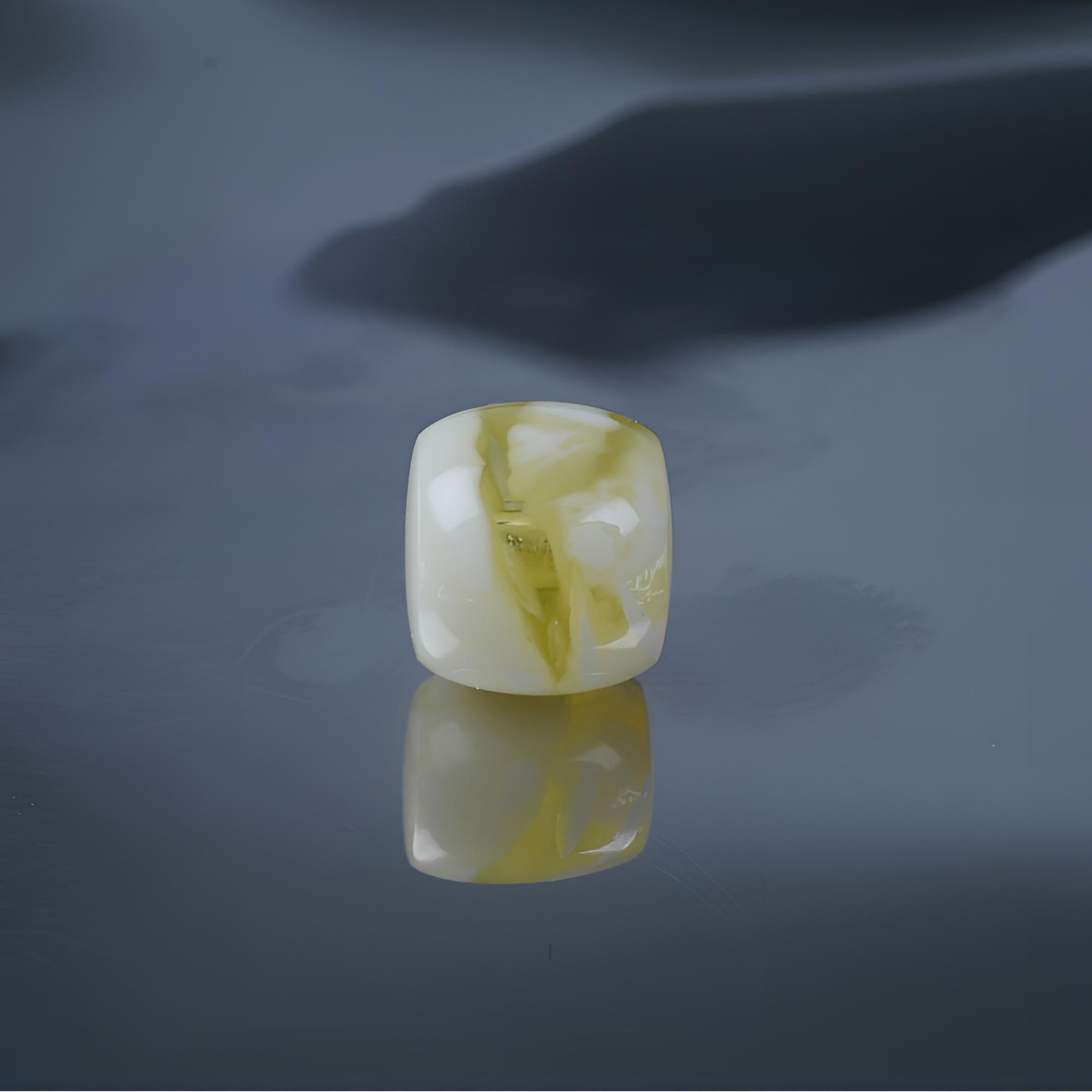 8.9*7.9mm金白溶洞妖花直切单珠天然琥珀蜜蜡文玩配饰