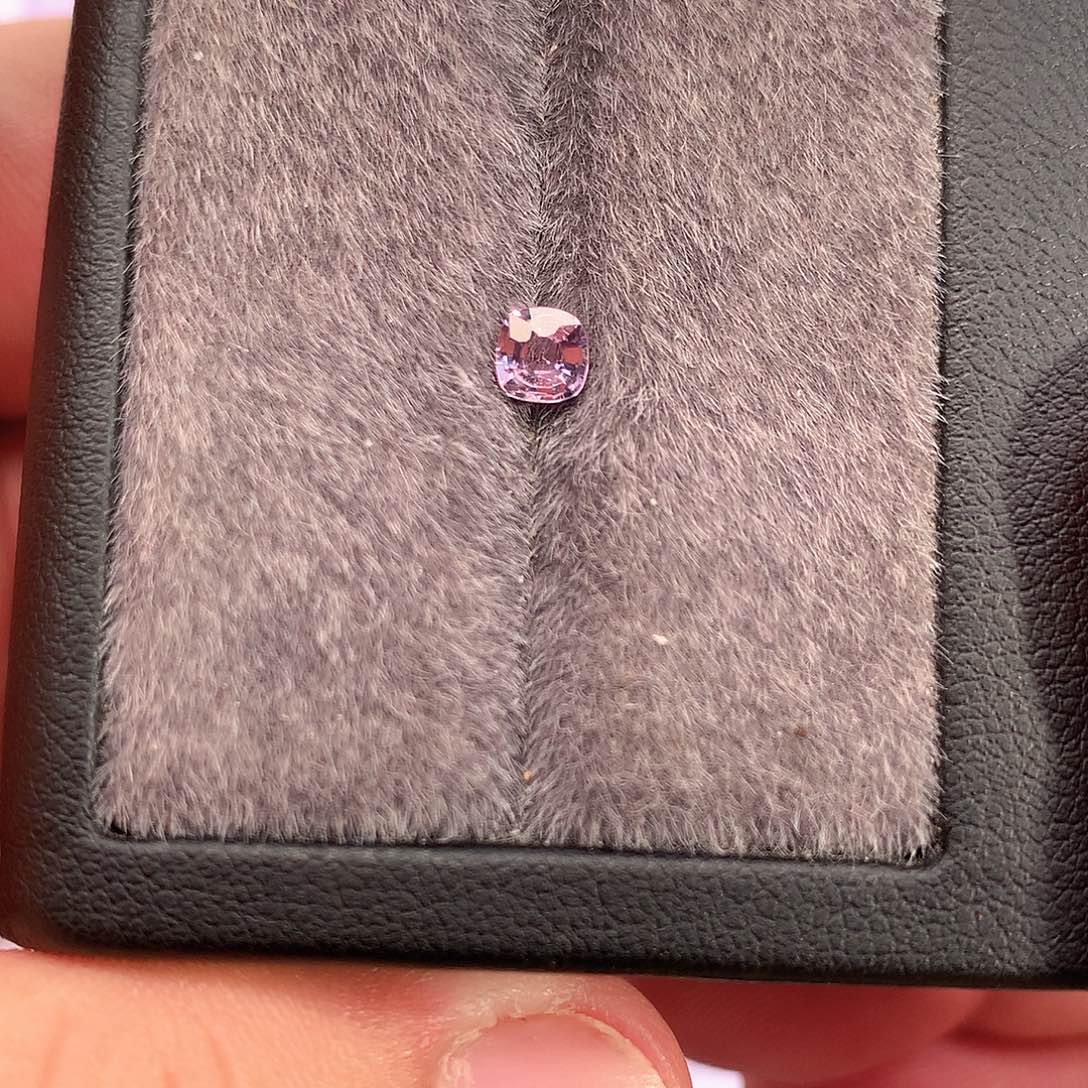 尖晶石裸石0.35/19.9