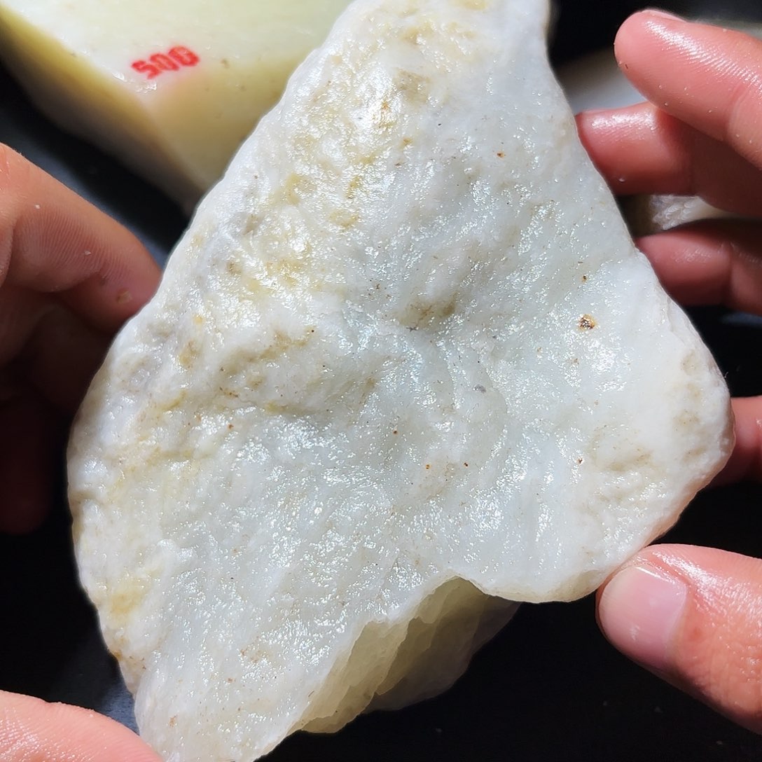 和田玉未镶嵌珠宝奇石