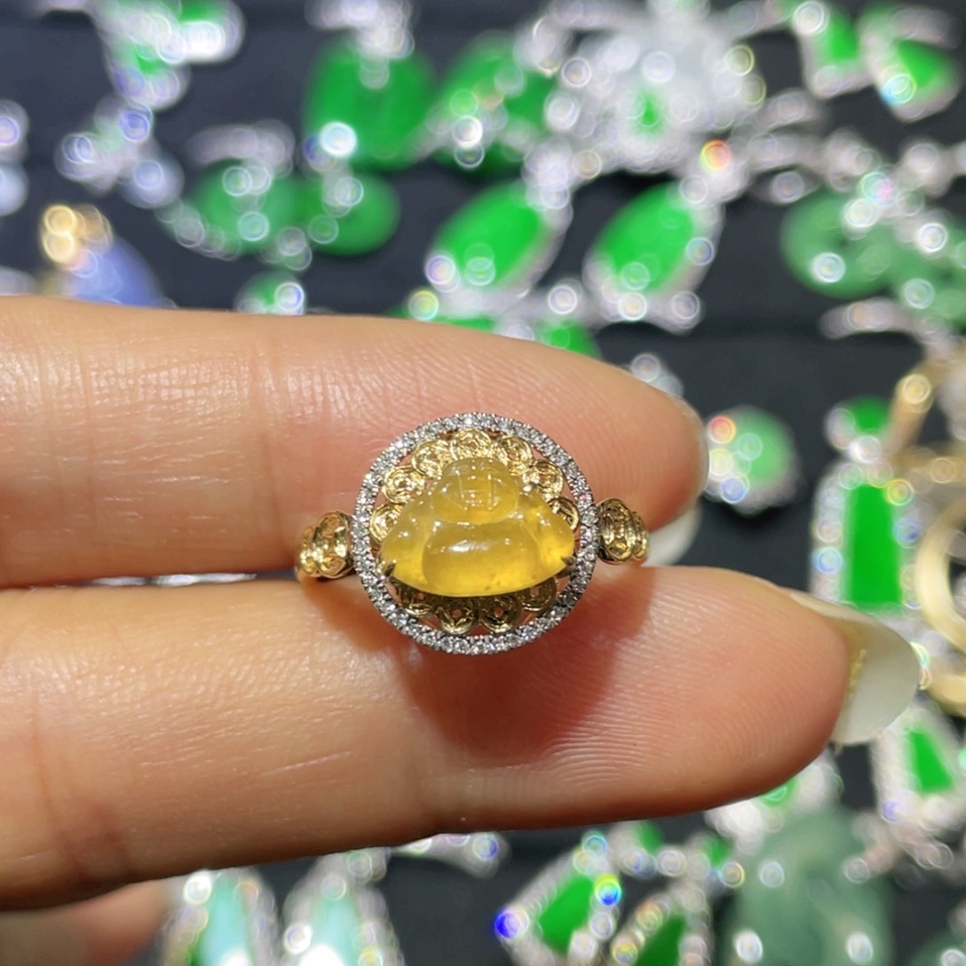 翡翠戒指18K金镶嵌天然翡翠