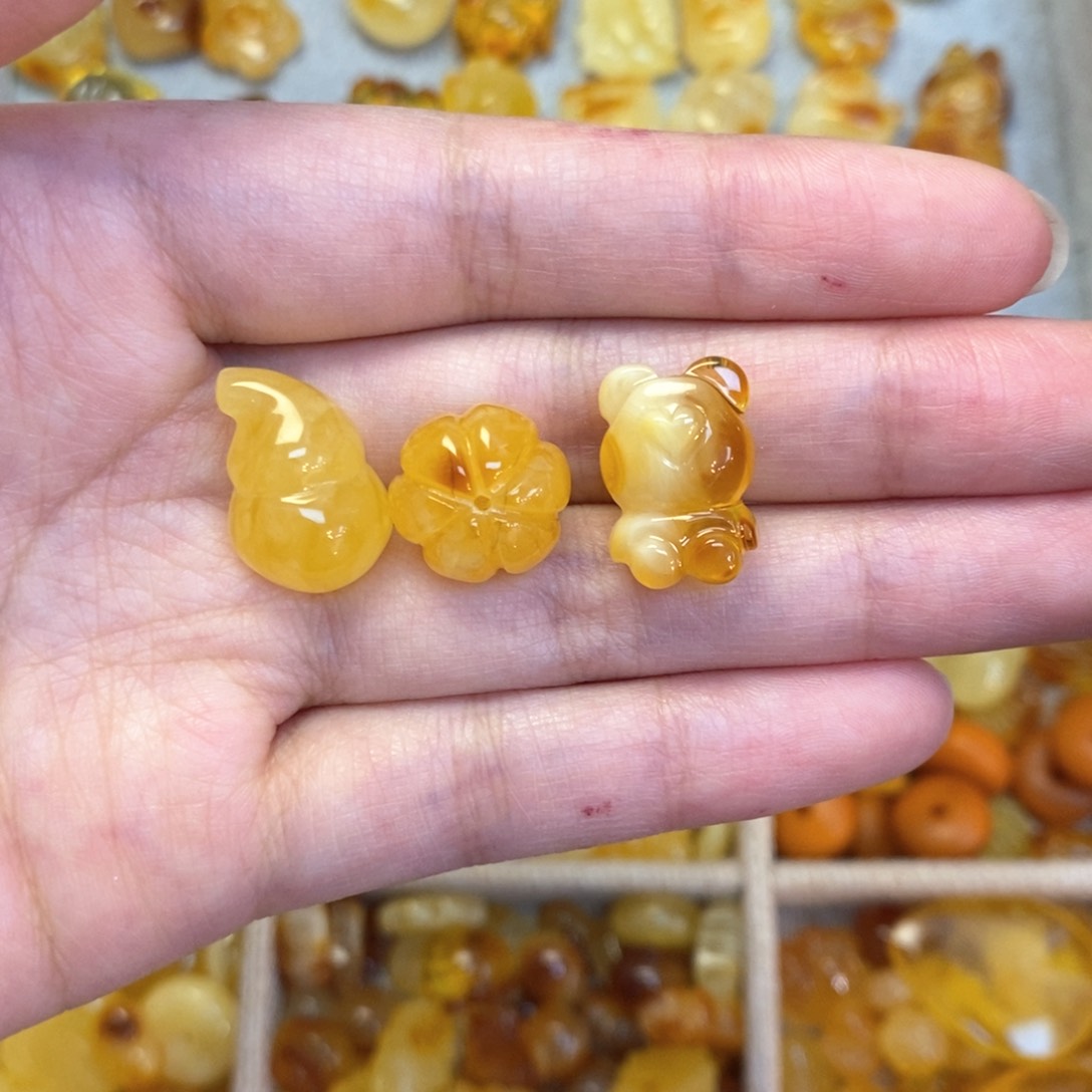 蜜蜡颈饰未镶嵌社*姐葫芦南瓜枫叶