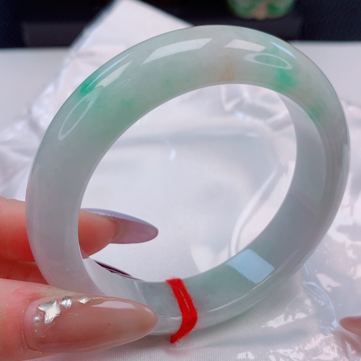 翡翠未镶嵌手镯55圈