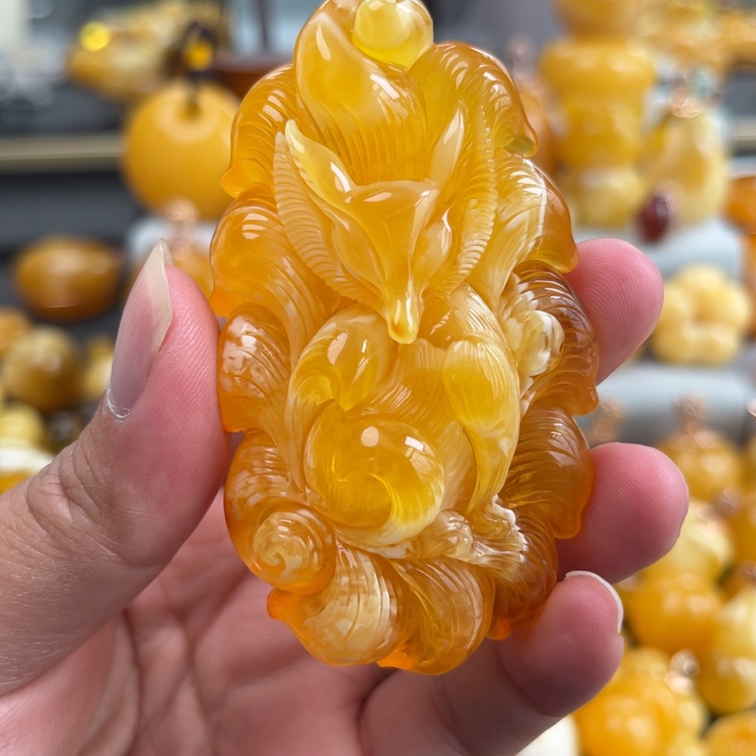 蜜蜡珠宝奇石未镶嵌