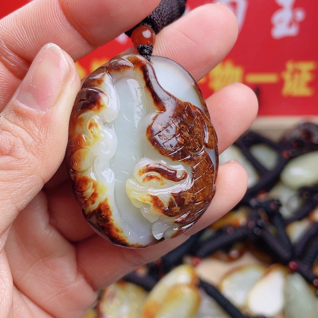 和田玉颈饰未镶嵌