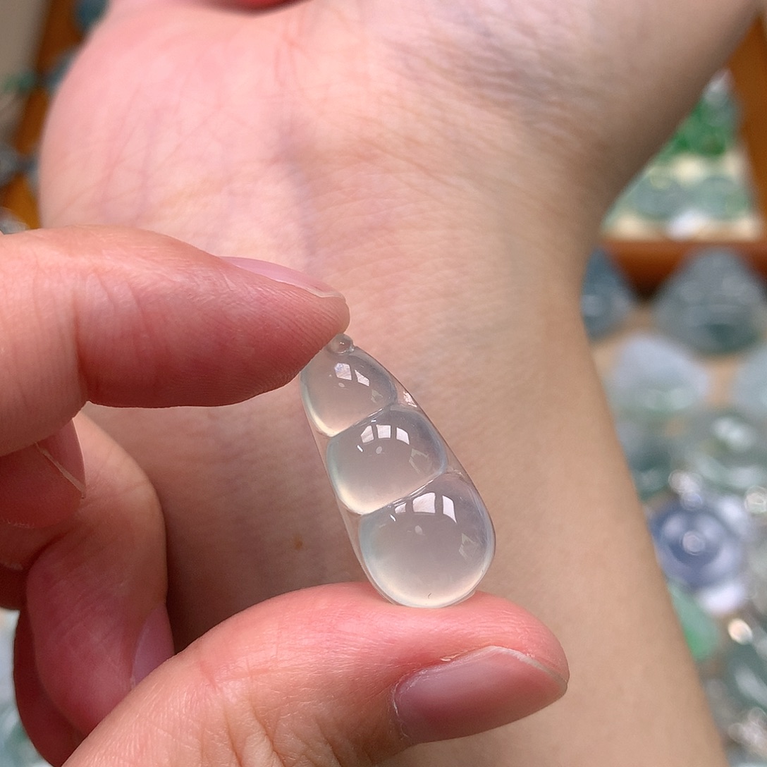 翡翠未镶嵌吊坠(不含链)翡翠