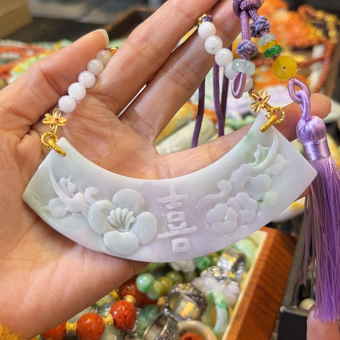 翡翠颈饰未镶嵌待编款