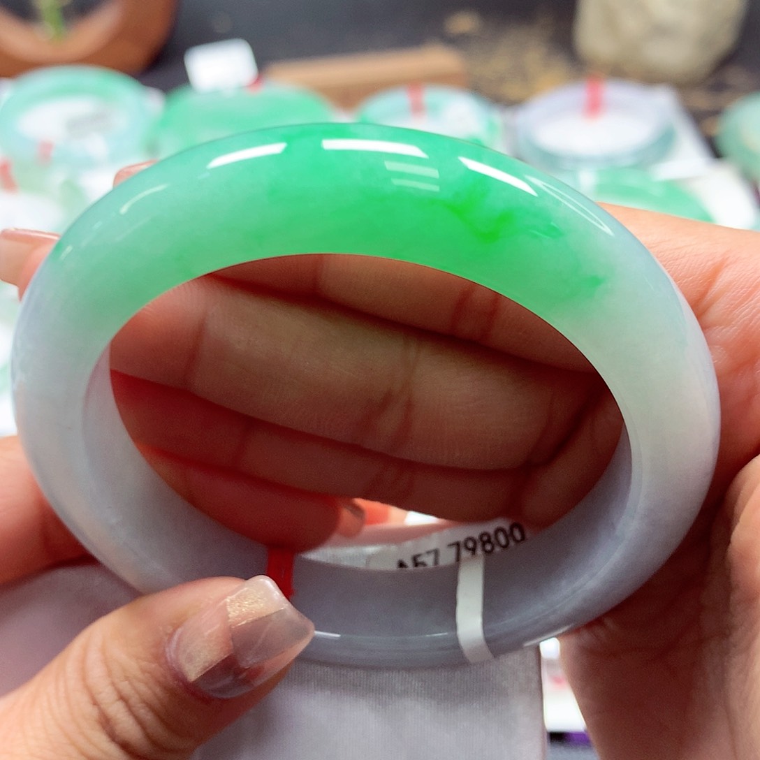 翡翠手镯未镶嵌57正76号88