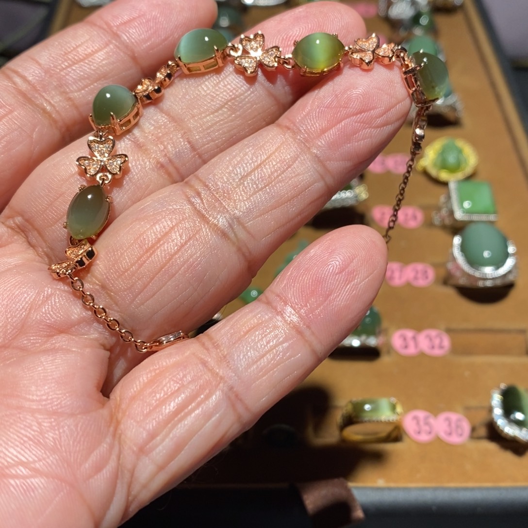 和田玉未镶嵌手链