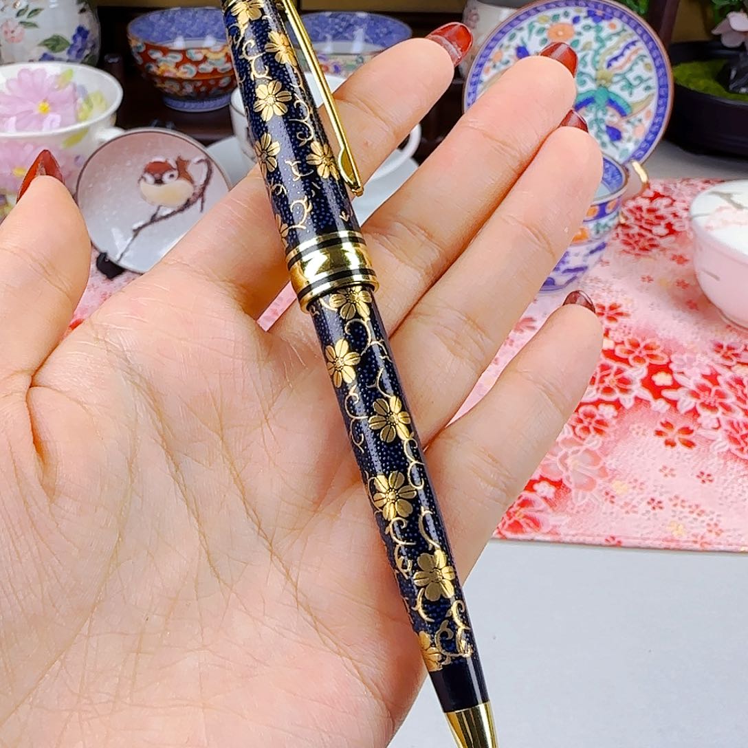 你家茶具瓷器好美！