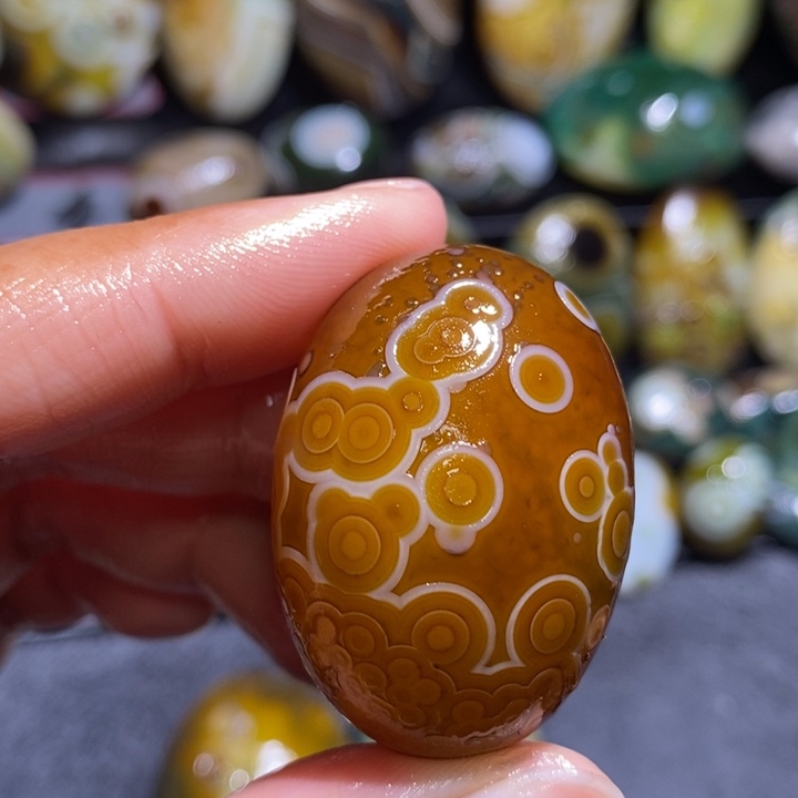 未镶嵌玛瑙/玉髓珠宝奇石