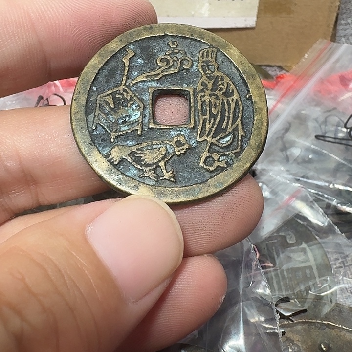 雅***泉铜现代工艺品花钱