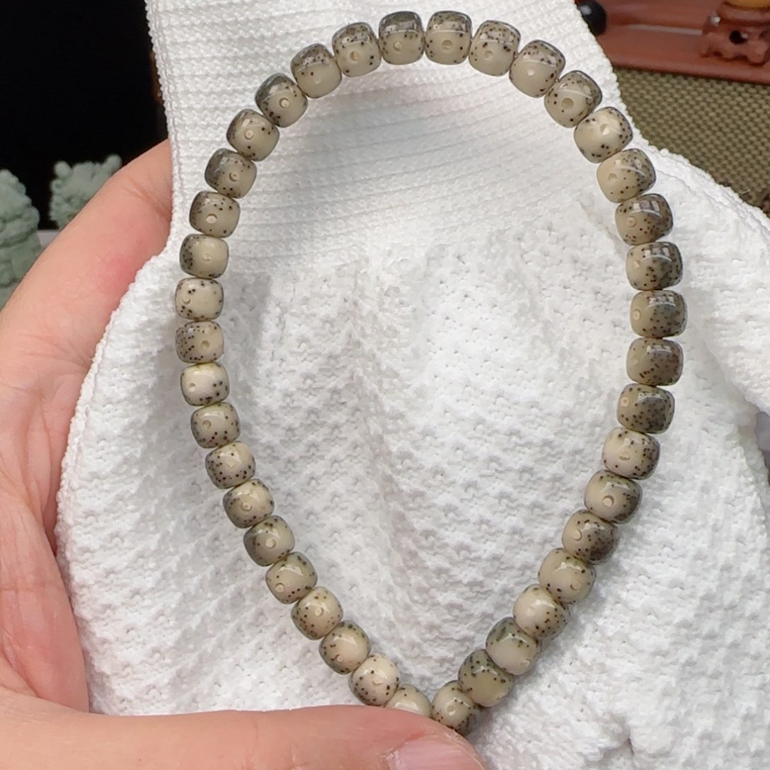 星月菩提手串糯冰果冻7*6