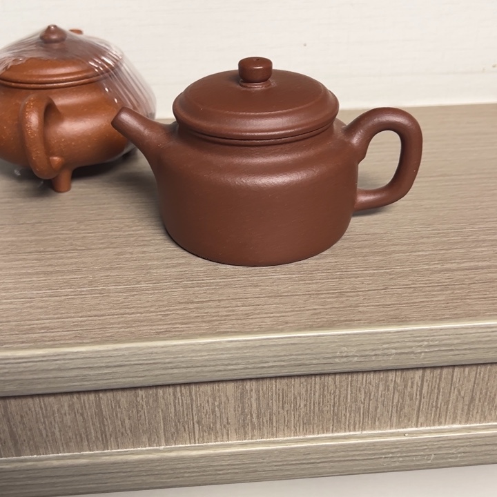 紫砂茶壶台西底槽清德钟