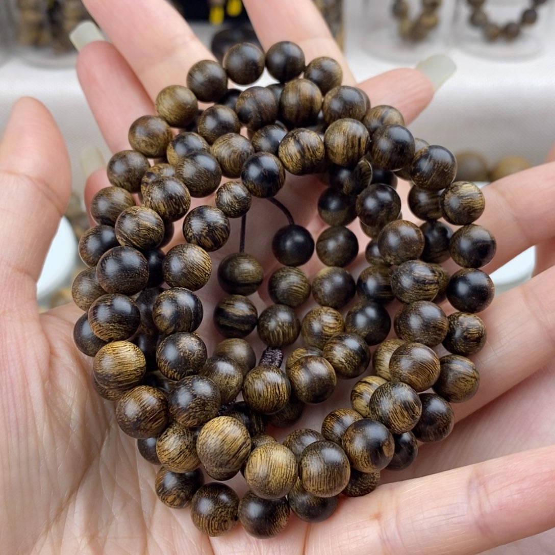 沉香手串第*天越南芽庄白奇楠