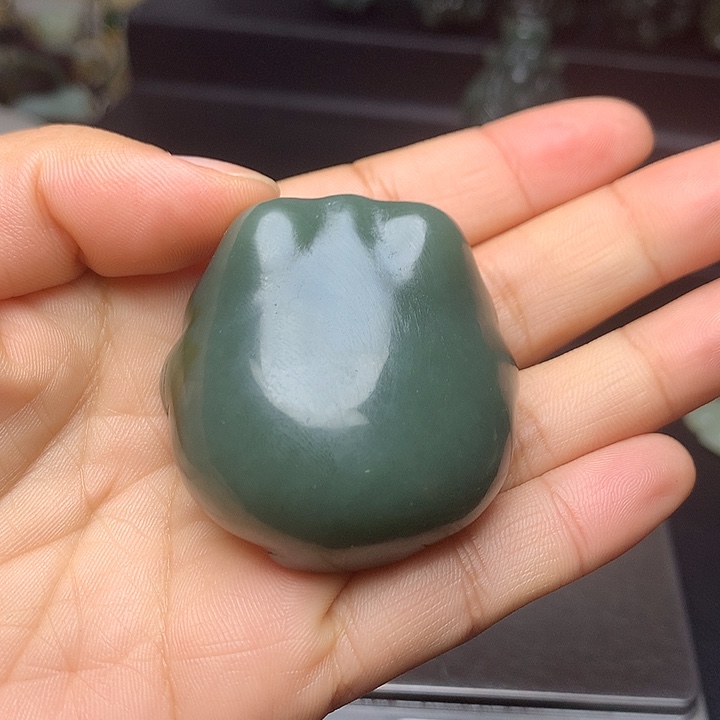 开***心和田玉未镶嵌颈饰