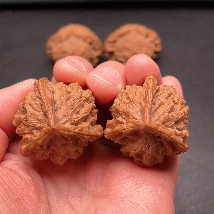 文玩核桃吊坠盘山三棱35尺左右