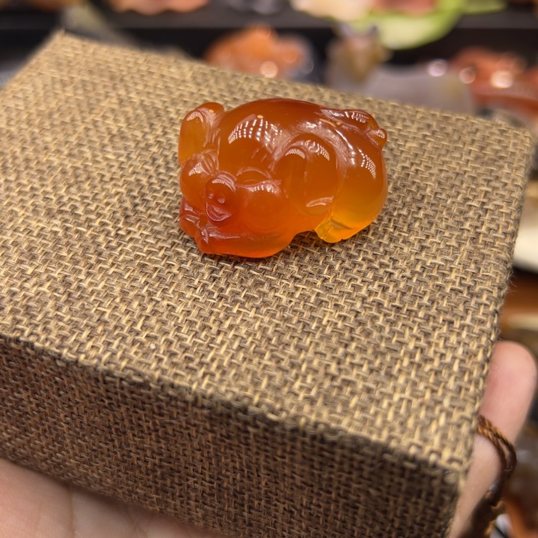 玛瑙/玉髓未镶嵌挂件/手玩/小摆件