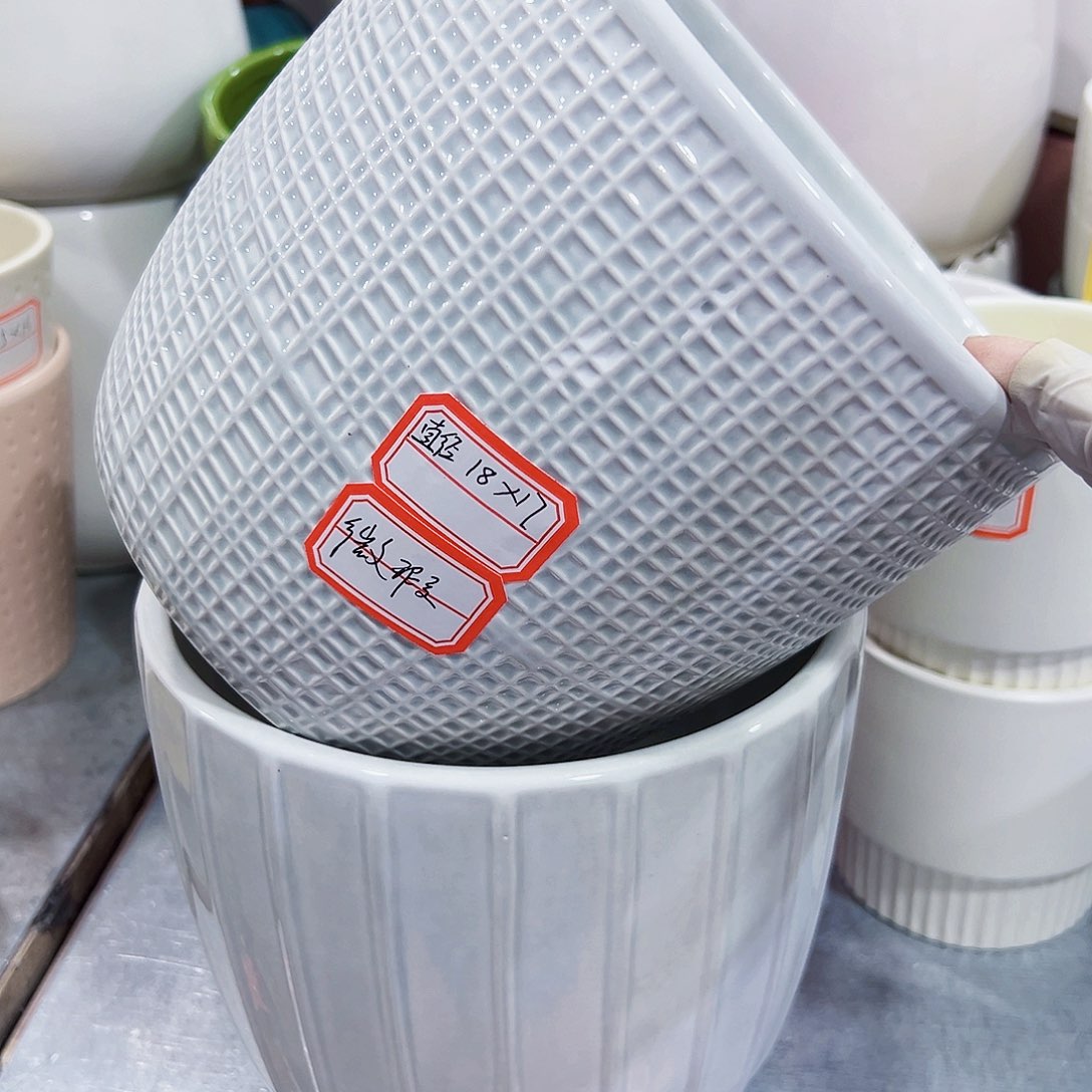 有孔，外贸尾单陶瓷花盆凑单10米包邮