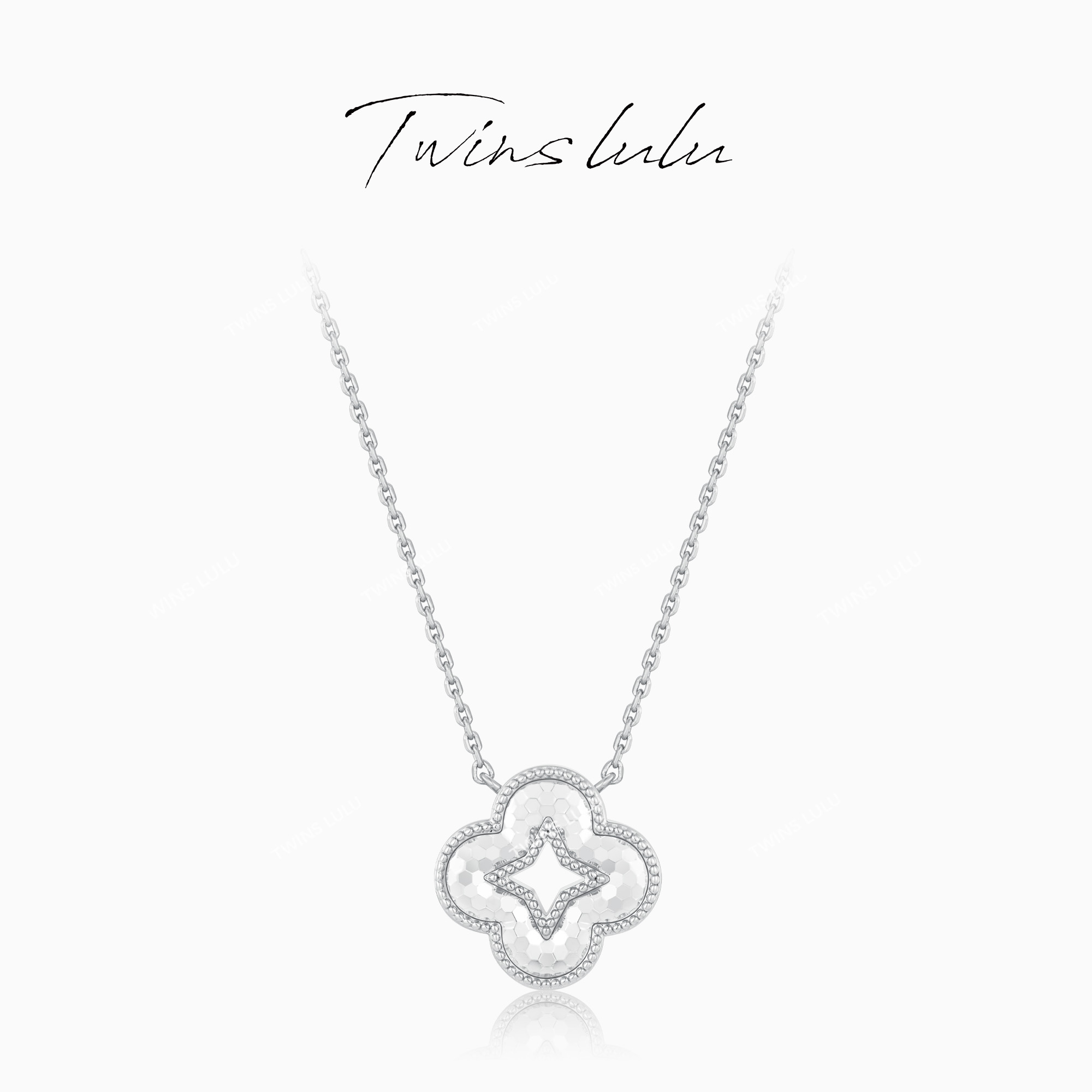 TWINSLULU 【元宝四叶】秋上新高级精致碎冰冰四叶项链TSJ10000