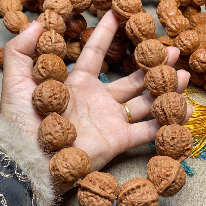 文玩核桃吊坠白茬桃心手持