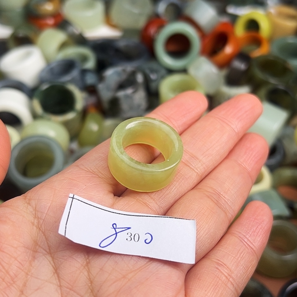 【闪购商品】未镶嵌蛇纹石玉戒指名****取