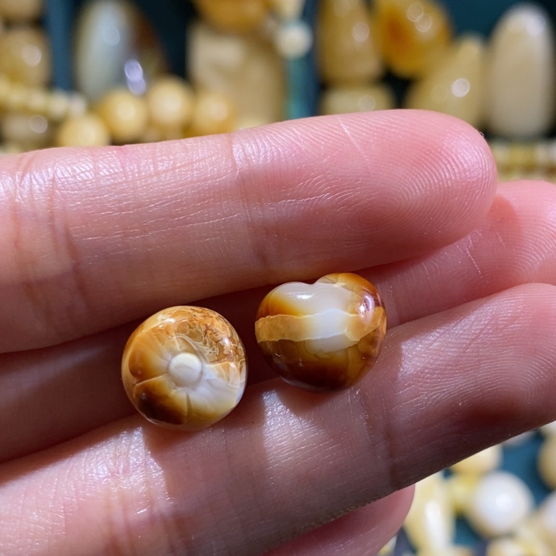 蜜蜡裸石未镶嵌?****⭐配饰