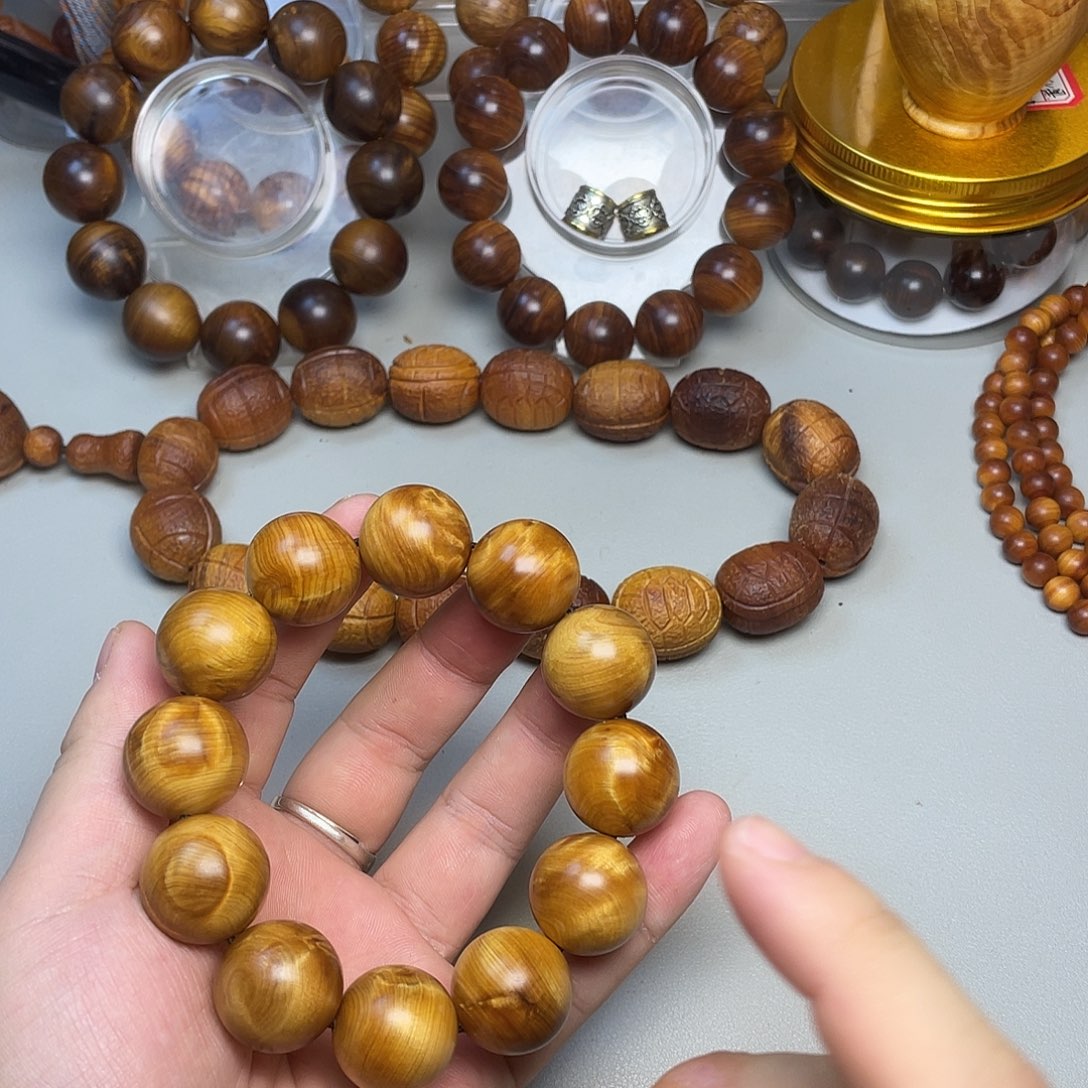 柏木（崖柏）太行崖柏2.0龙胆闪电