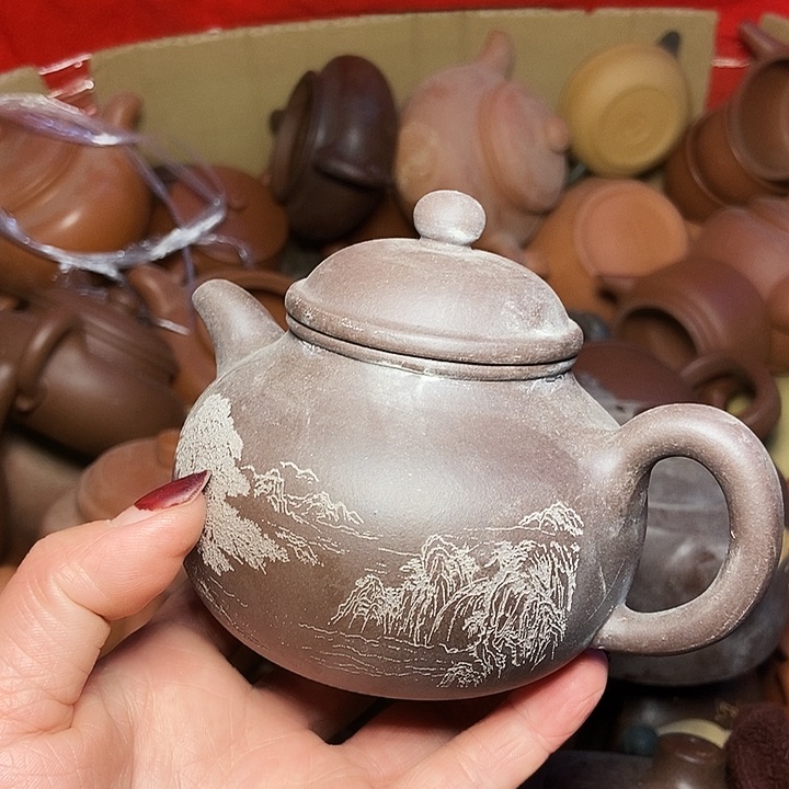 手工制作宜兴紫砂茶壶