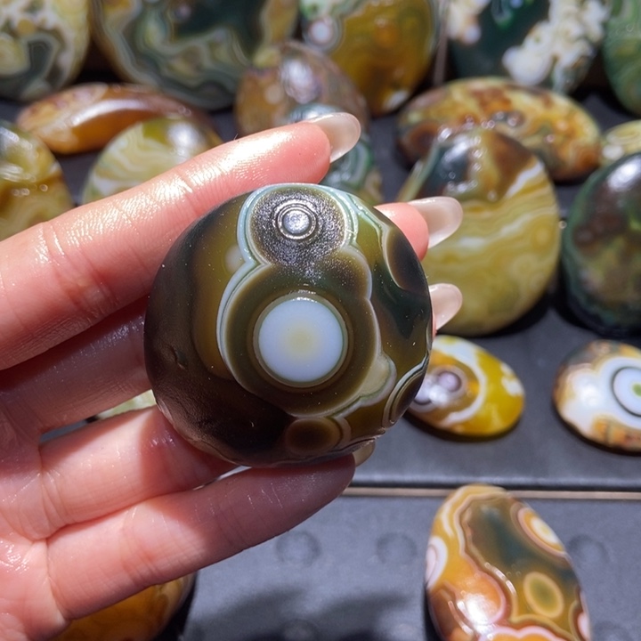 【闪购商品】未镶嵌玛瑙/玉髓珠宝奇石m