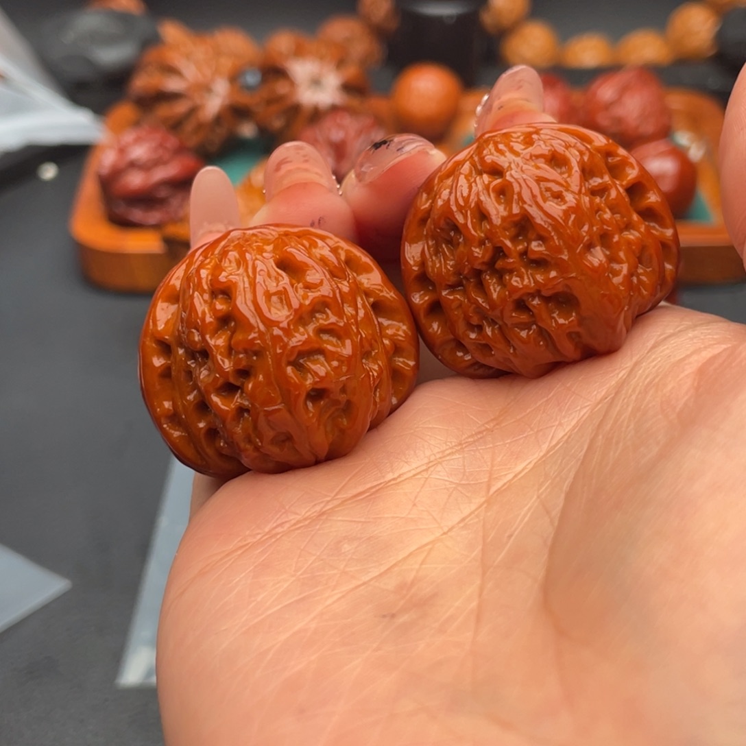 把件文玩核桃白狮子