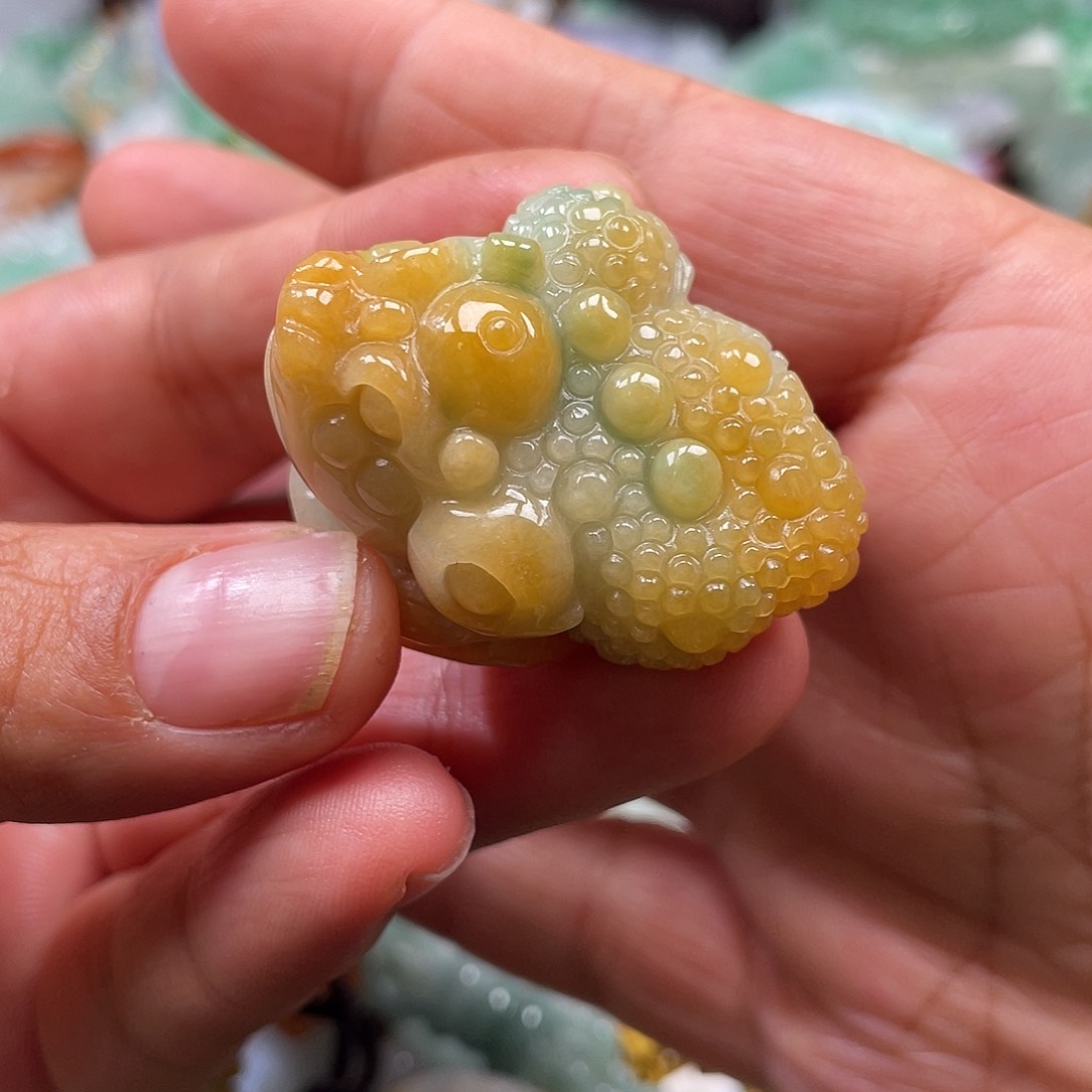 颈饰未镶嵌翡翠紫**?翡玉缘翡翠