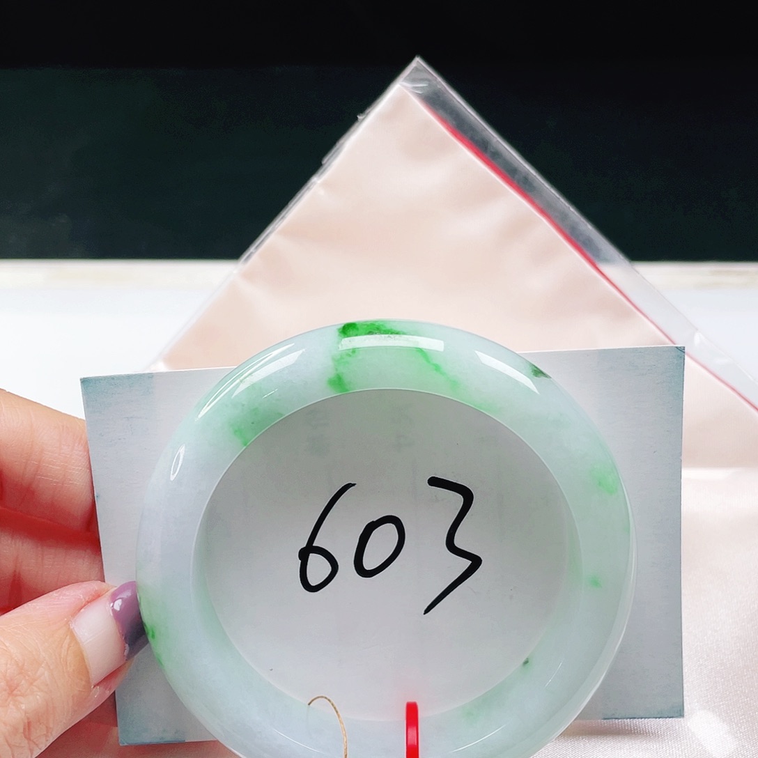 翡翠未镶嵌手镯缅甸翡翠55+