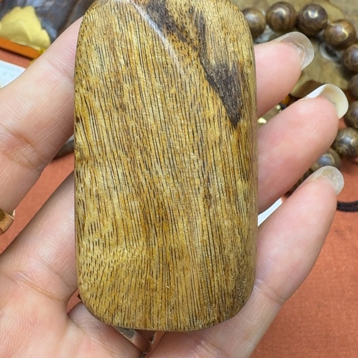 大叶紫檀（黑酸枝木类）