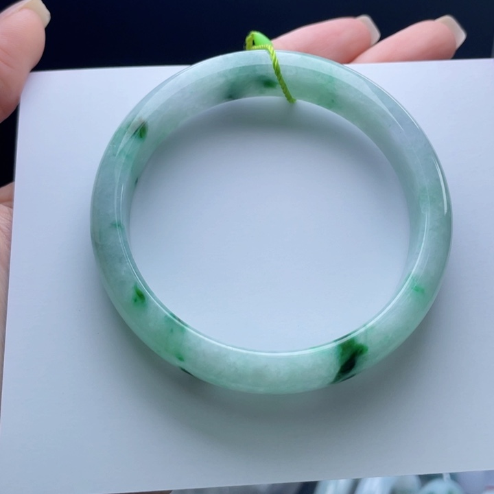 翡翠未镶嵌手镯57