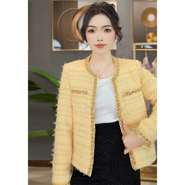 清轻奢法式优雅羊毛小香风女外套秋季短款百搭气质时尚小众设计感