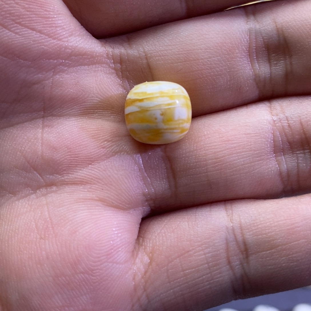 E***a琥珀未镶嵌珠宝奇石带冰片