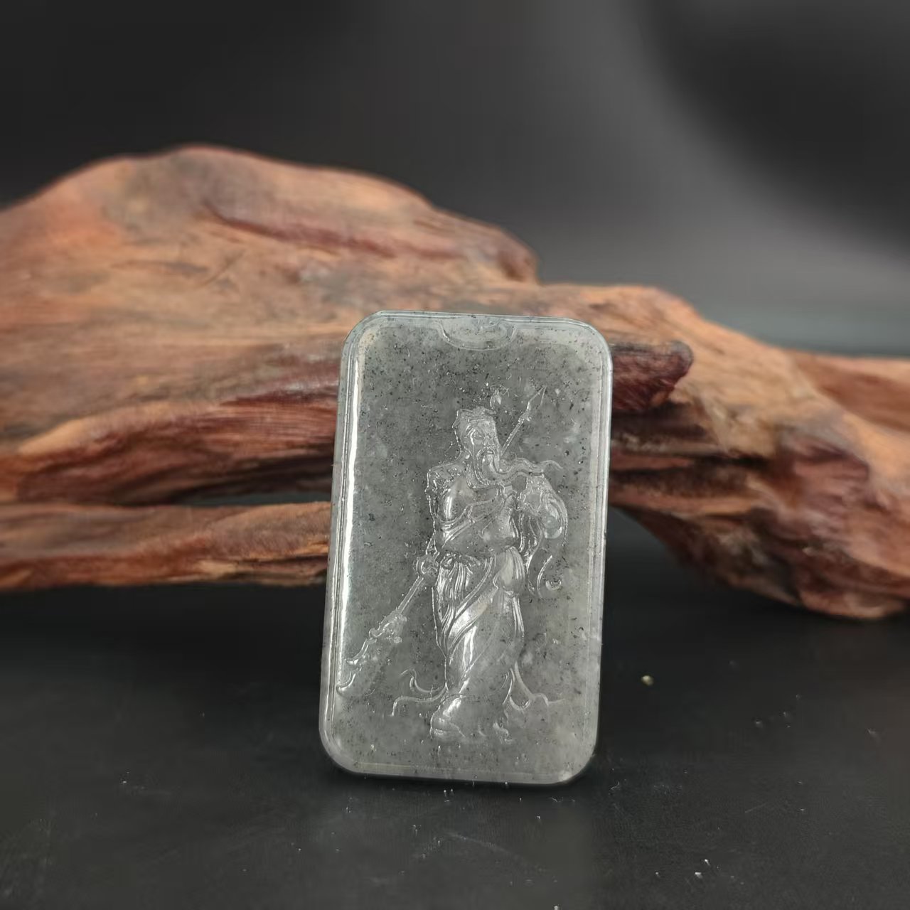 Q和田玉关公吊坠3879